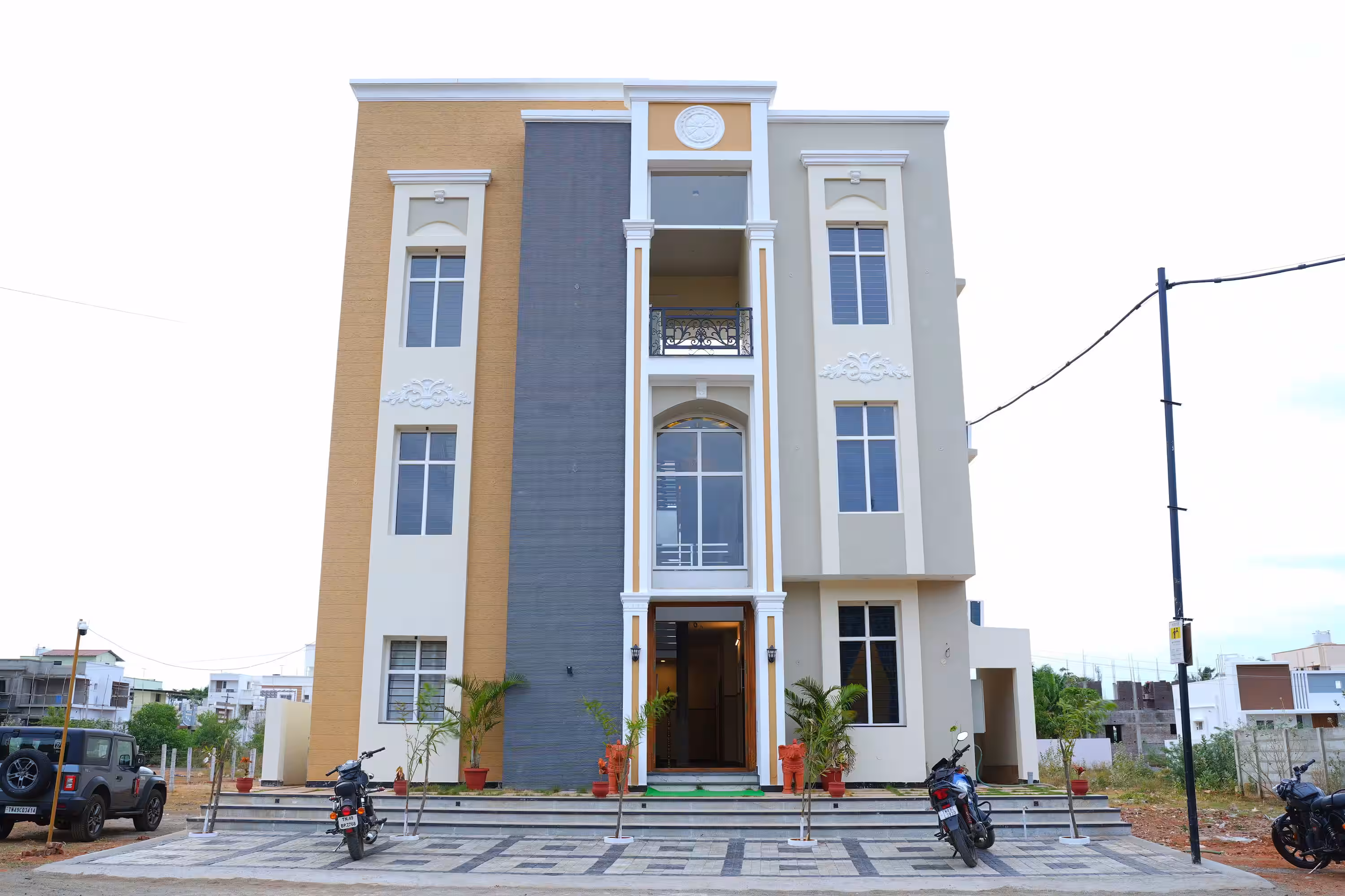 Aranya Thanjavur facade